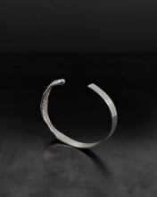 Load image into Gallery viewer, CREU-DIAMOND-CUFF-BRACELET