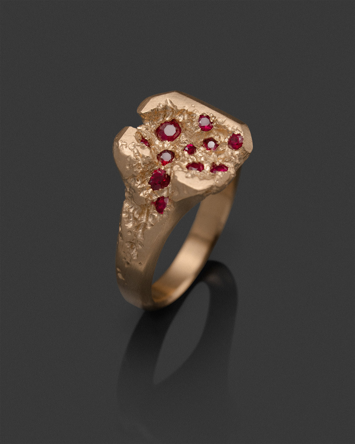 GOLD-MALTIPR-RUBIES