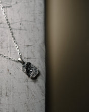 Load image into Gallery viewer, RUEVA-PENDANT