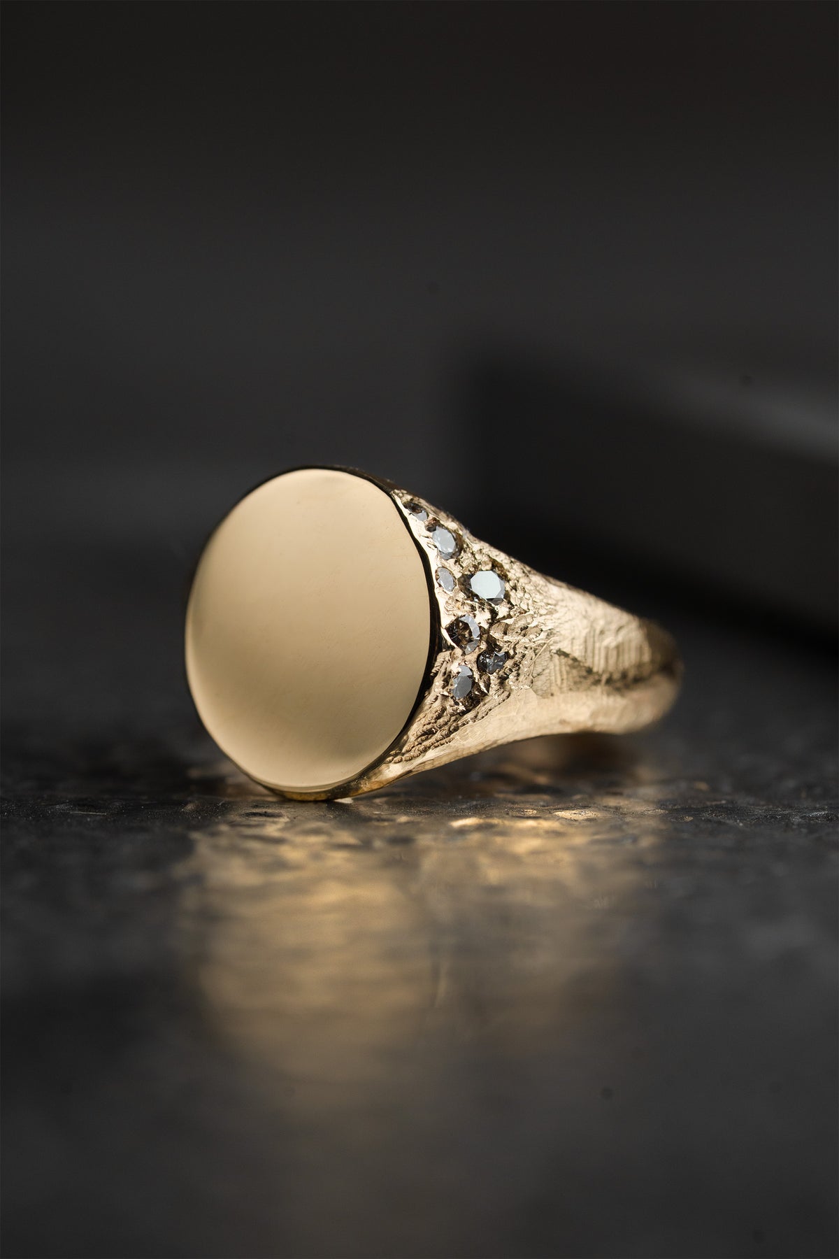 GOLD-VULCROU