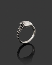 Load image into Gallery viewer, RAMI-SIGNET-RING