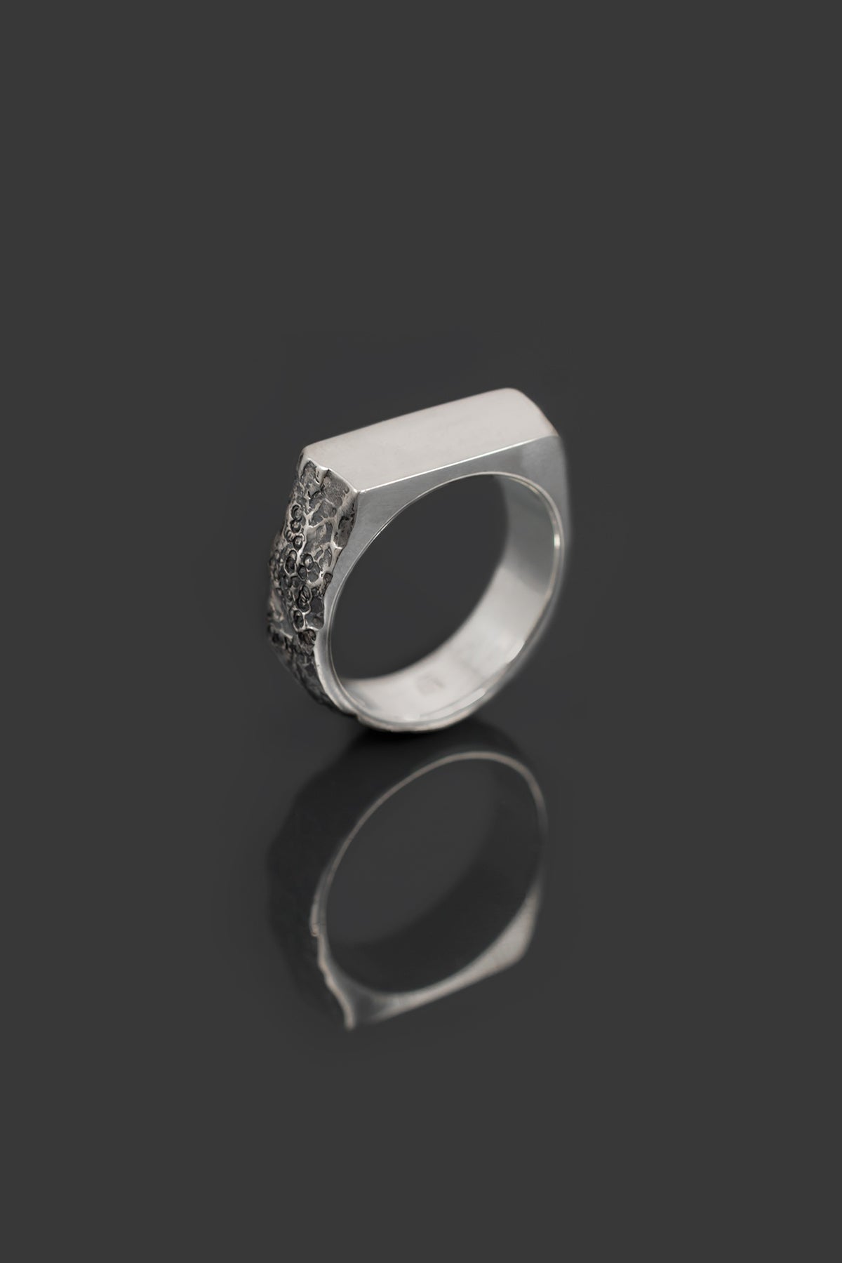 EROSION-SIGNET chevalière érodée en argent sterling