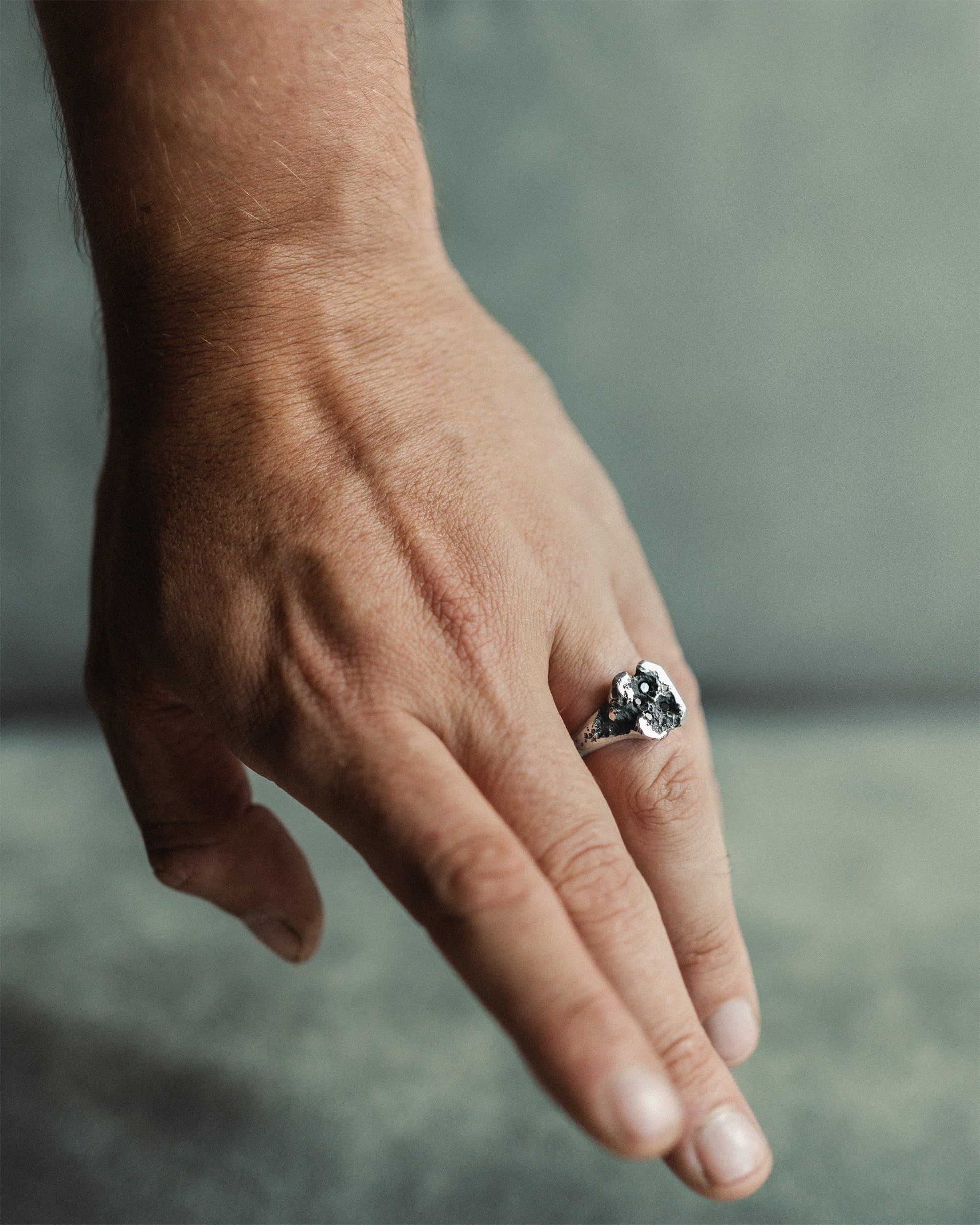 MALTIPR-DIAMONDS-RING