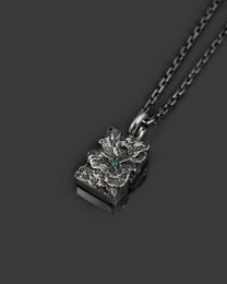 WAVR-BLUE-DIAMOND-PENDANT pendentif en argent sterling avec un diamant bleu