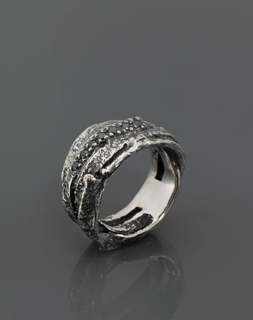 LATHAR-PAVE-DIAMONDS-RING