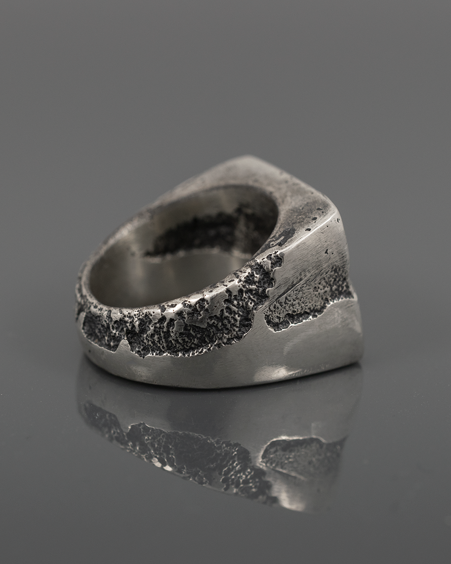 SENDT-RING // GONE.ARCHIVE - Artisan Jewellery