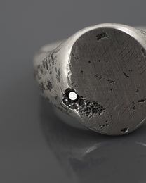 TOLM-OVAL-SIGNET-RING