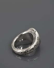 TOLM-OVAL-SIGNET-RING