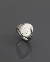 TOLM-OVAL-SIGNET-RING