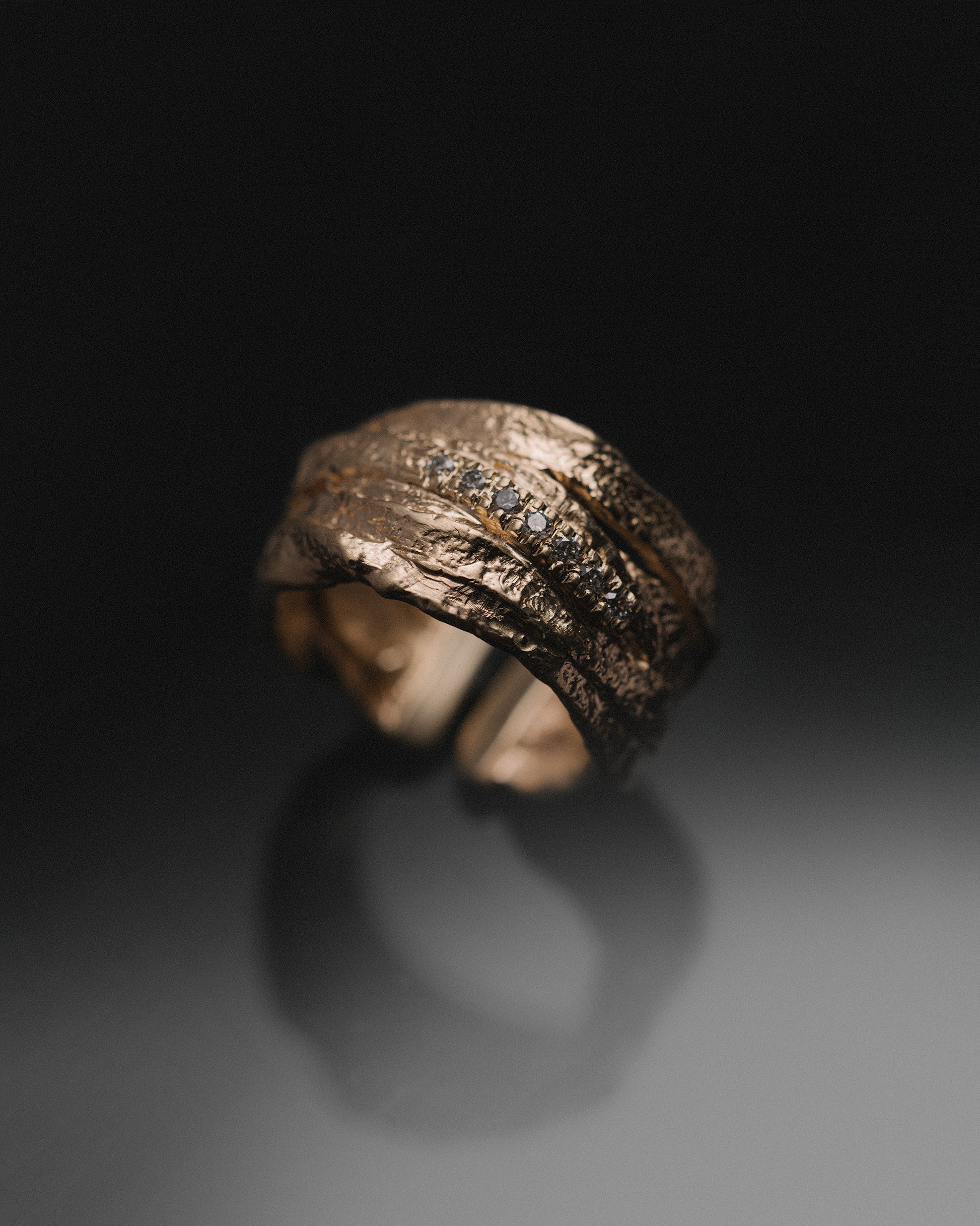GOLD-LATHAR