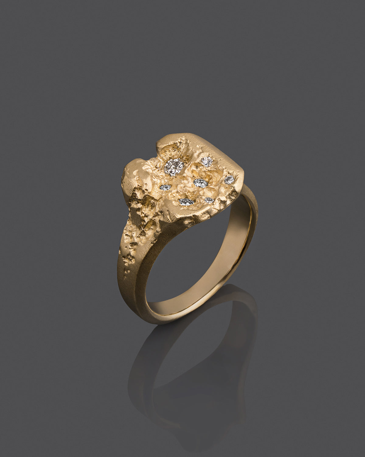 GOLD-MALTIPR-WHITE