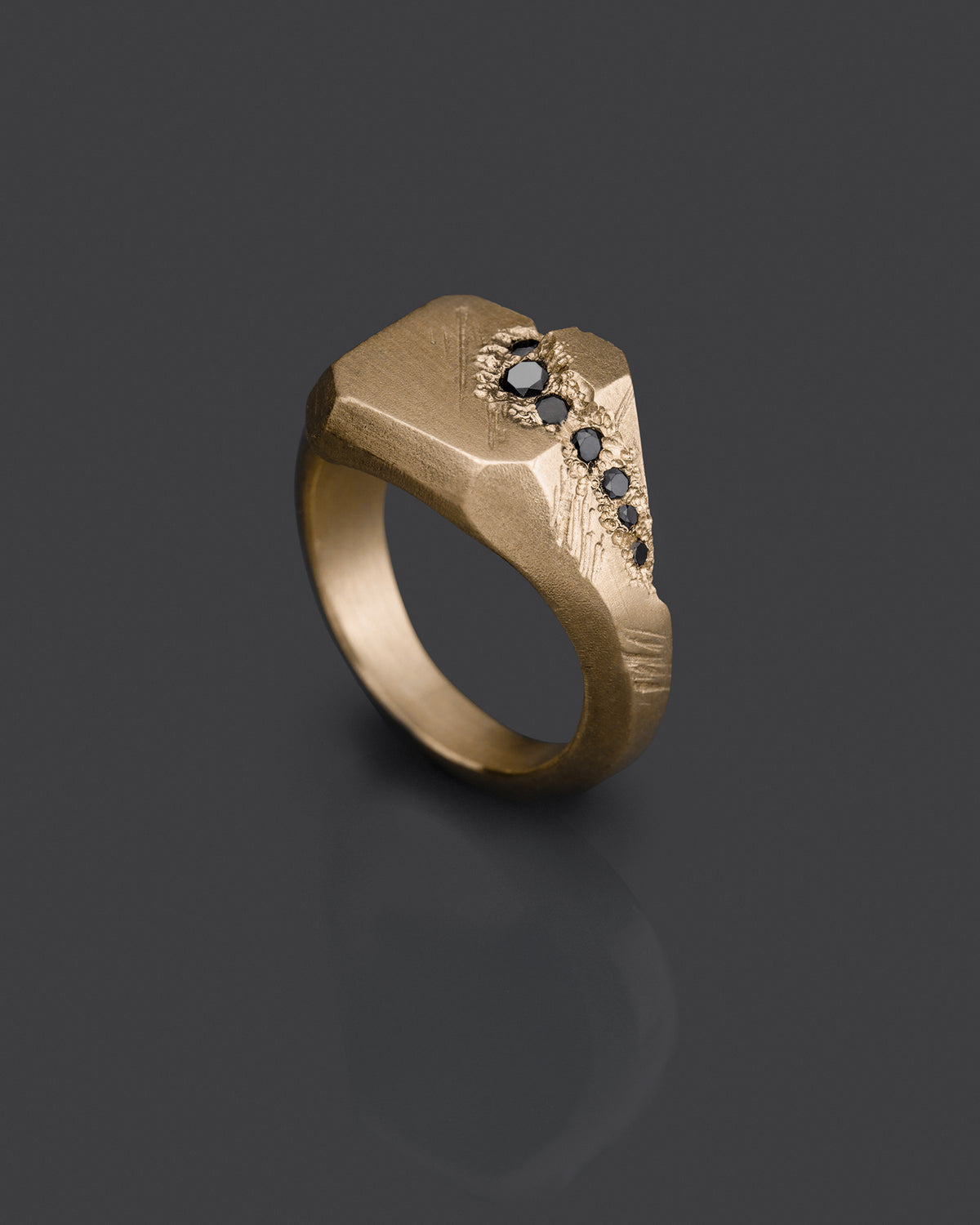 GOLD-RASTRAKK