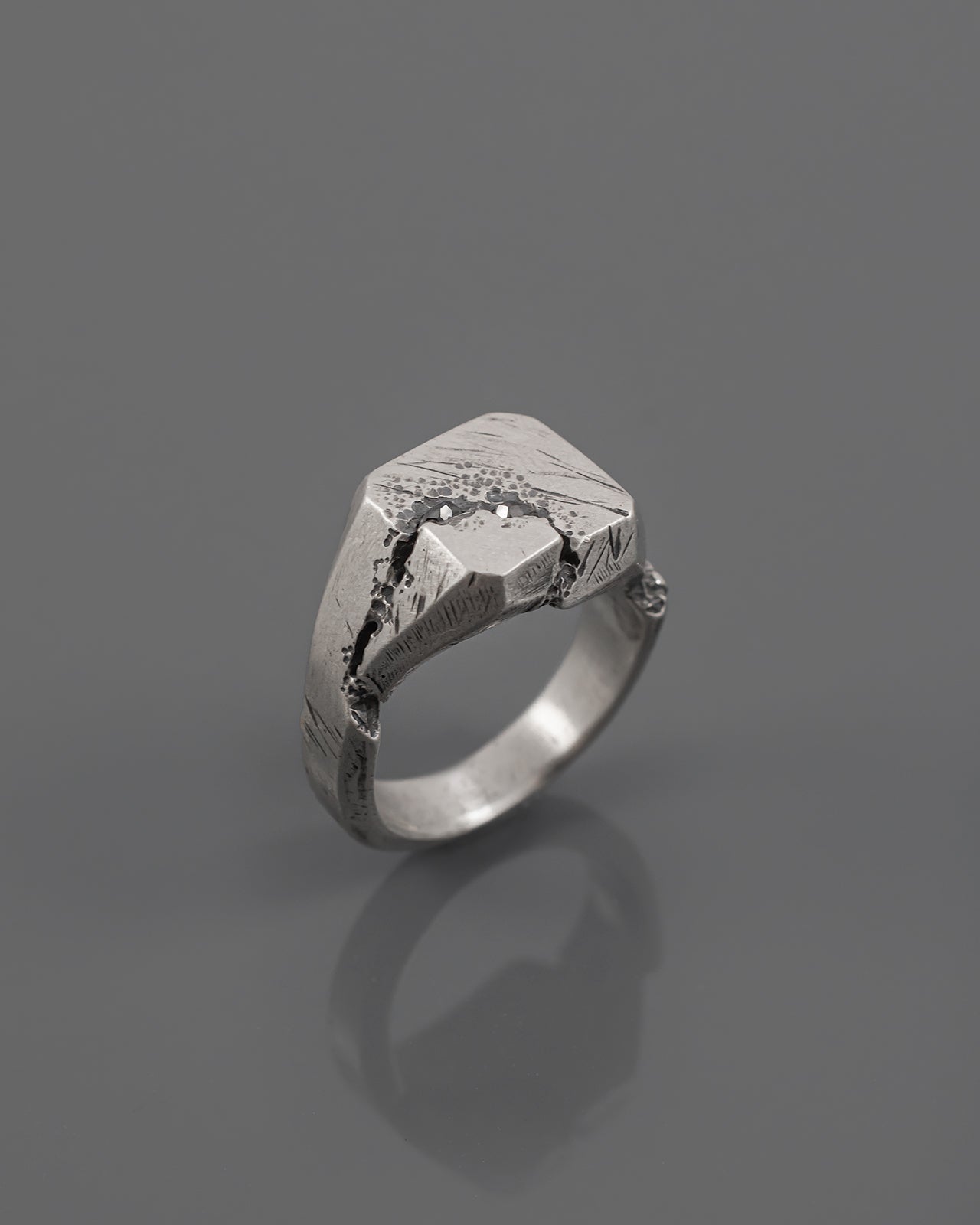 RASTRAKK-DIAMOND-RING // GONE.ARCHIVE - Artisan Jewellery
