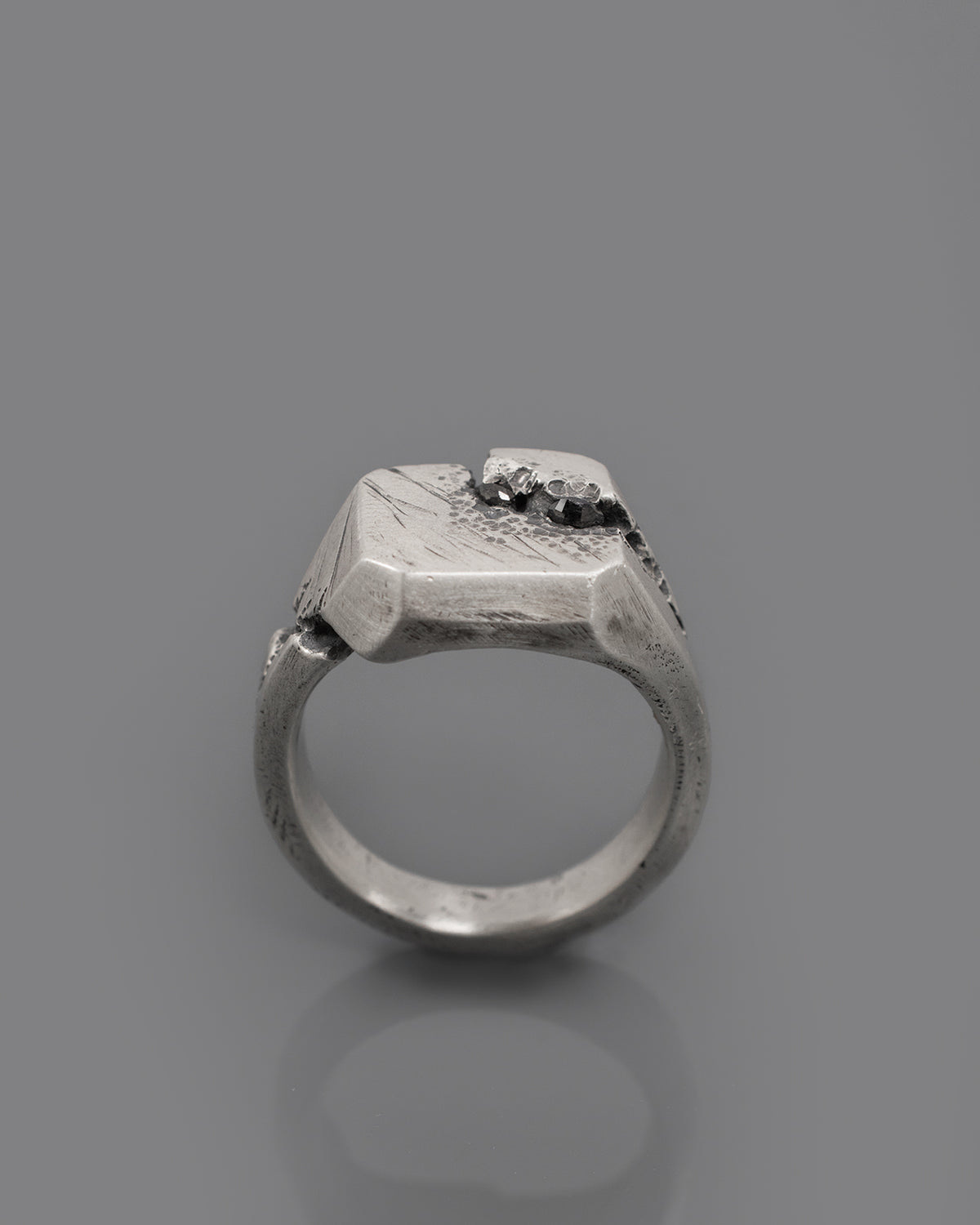 RASTRAKK-DIAMOND-RING