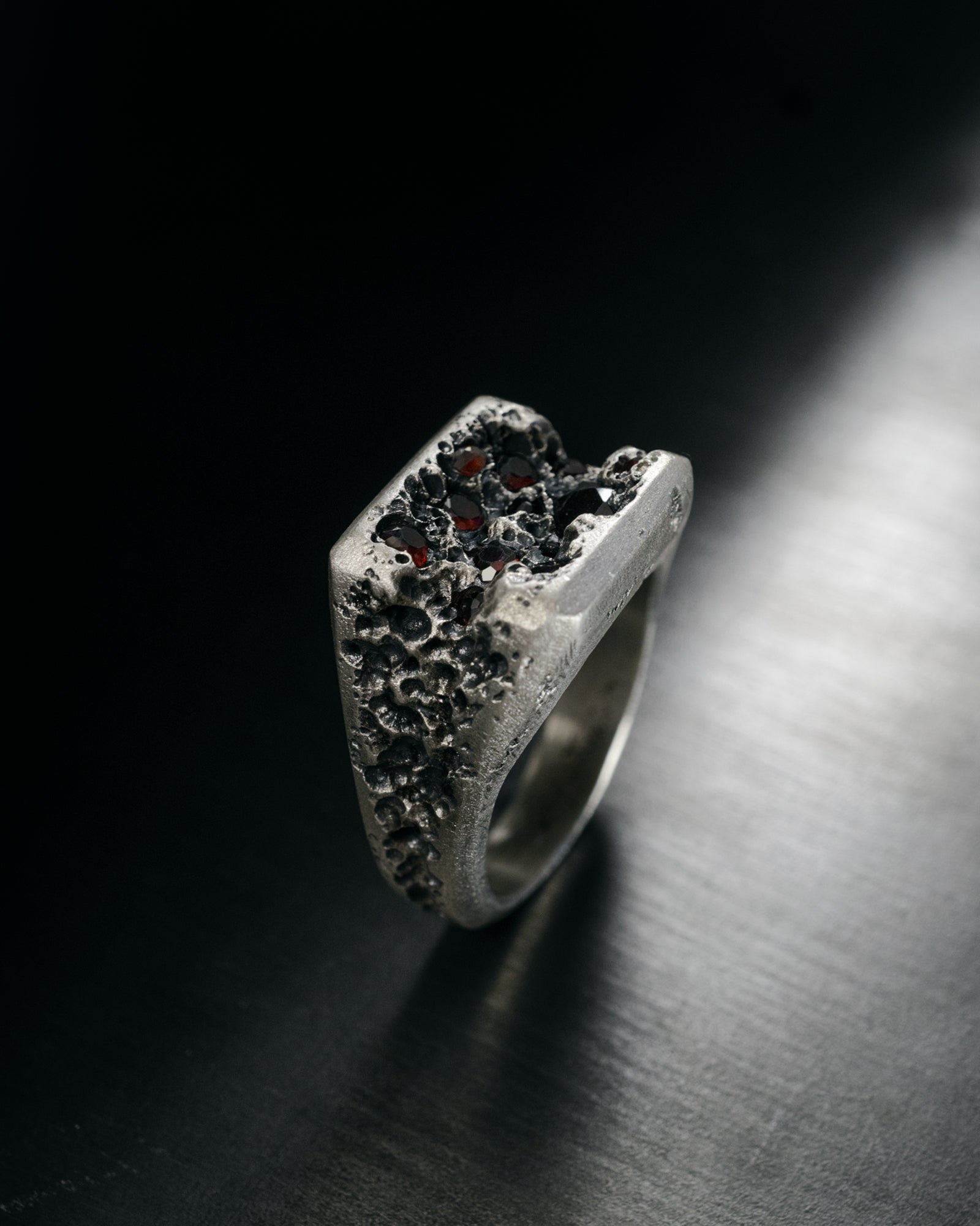 RETTA-GARNETS-RING