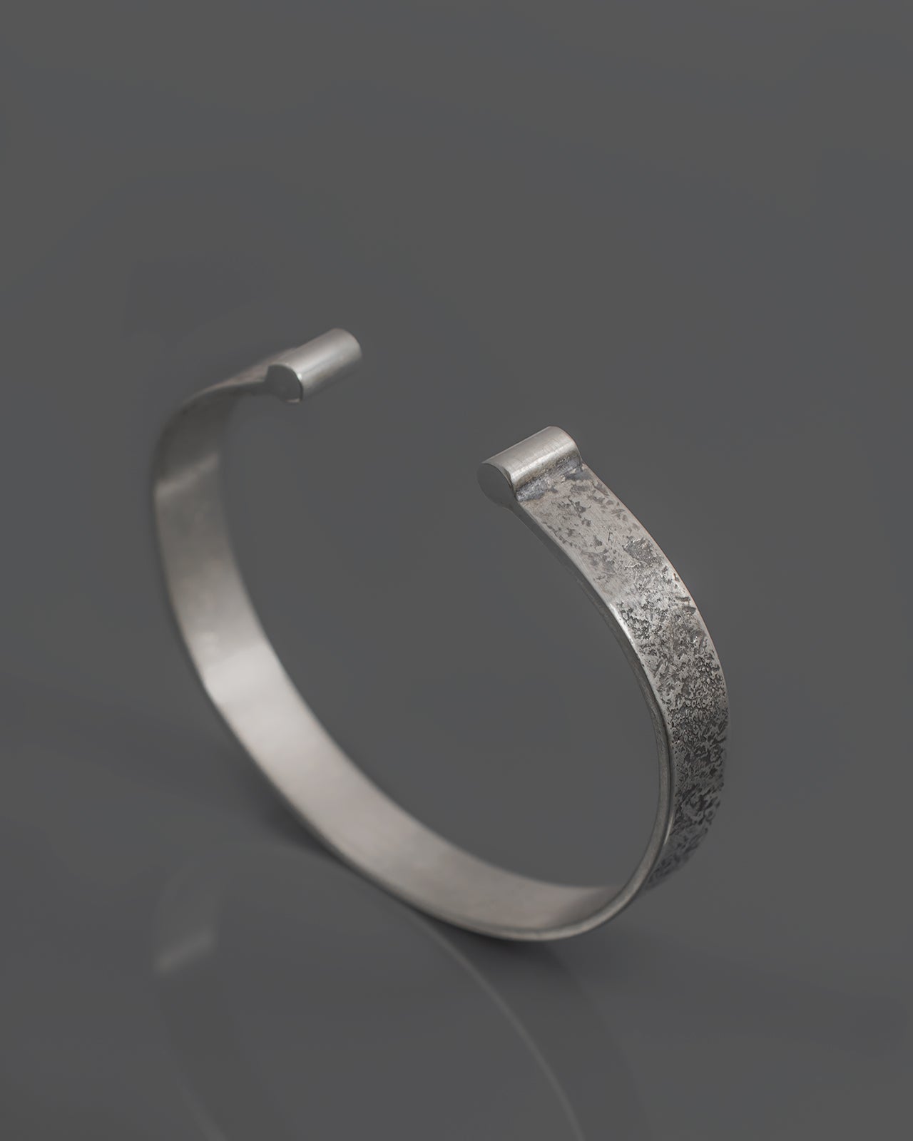 CORROS-CUFF-BRACELET