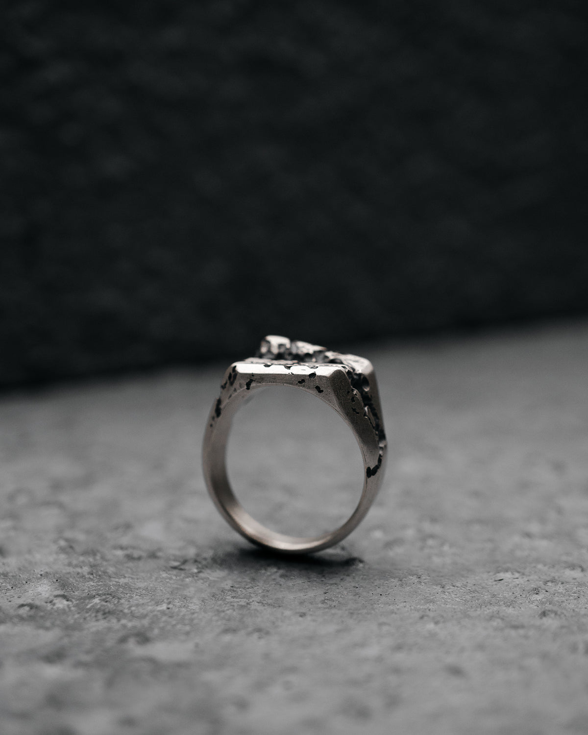 FREKTUR-SIGNET-RING