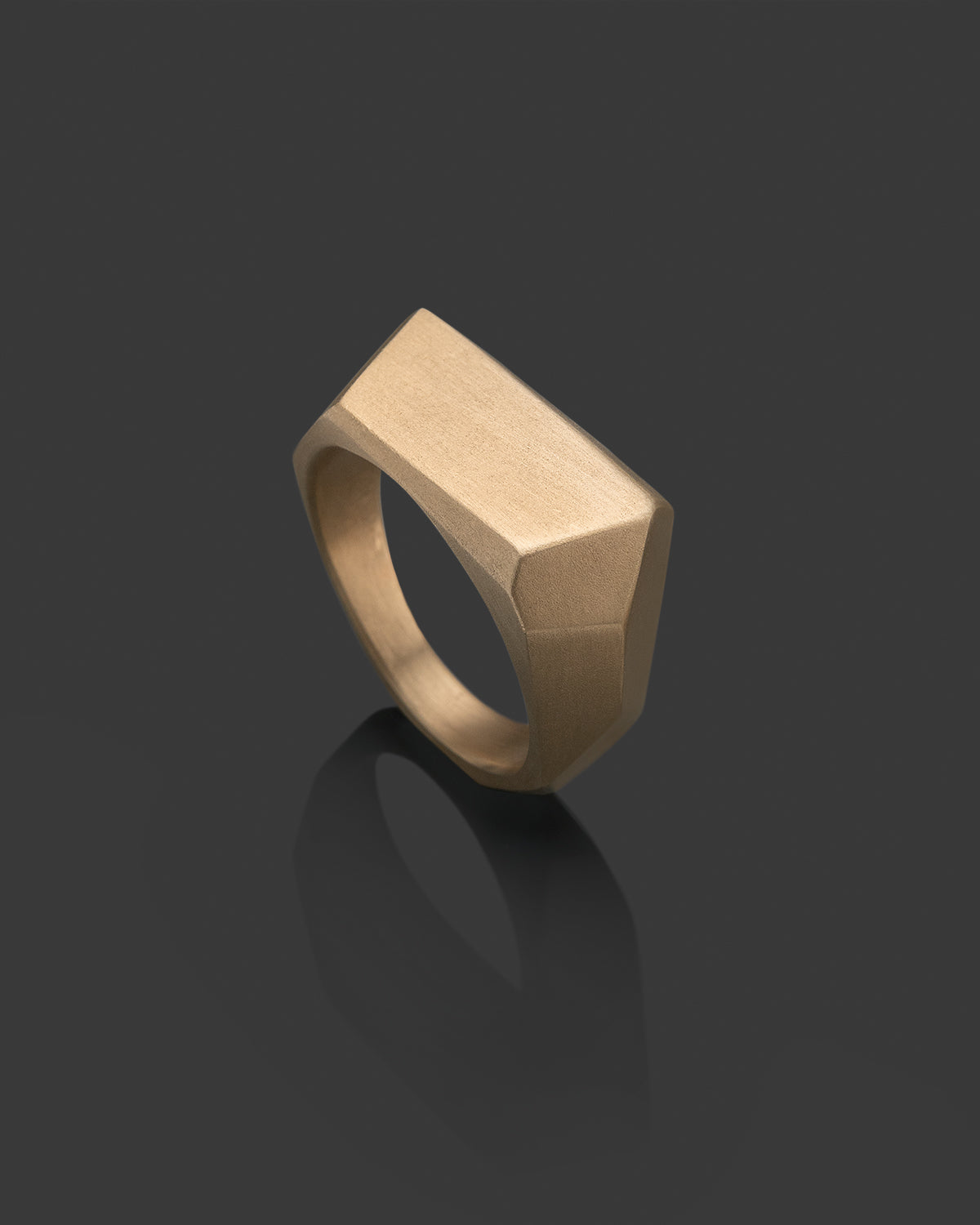 GOLD-FECET-RING
