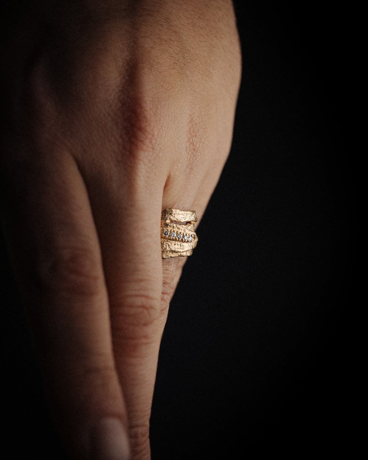 GOLD-LATHAR