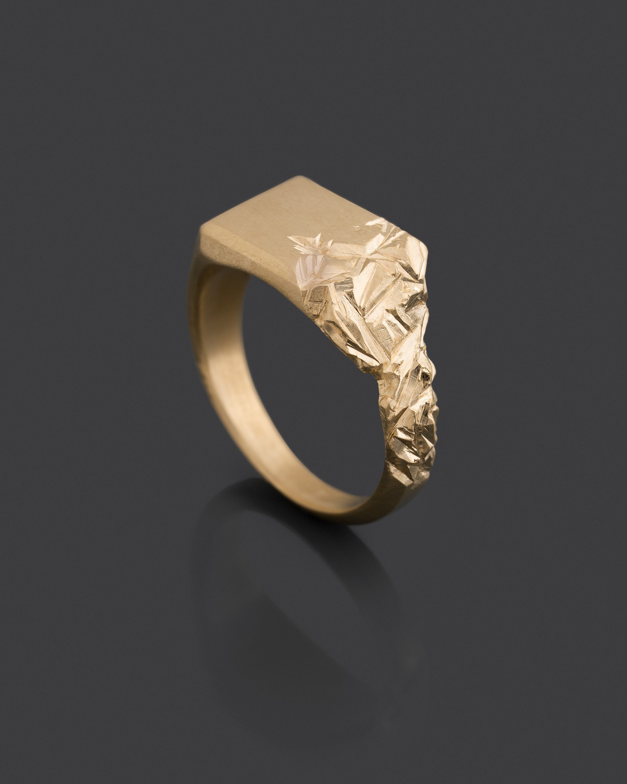 セブンイレブン 冬ギフト 2025 GOLD-RYVK-RING // Jewellery Artisan - GONE.ARCHIVE アート・デザイン・音楽