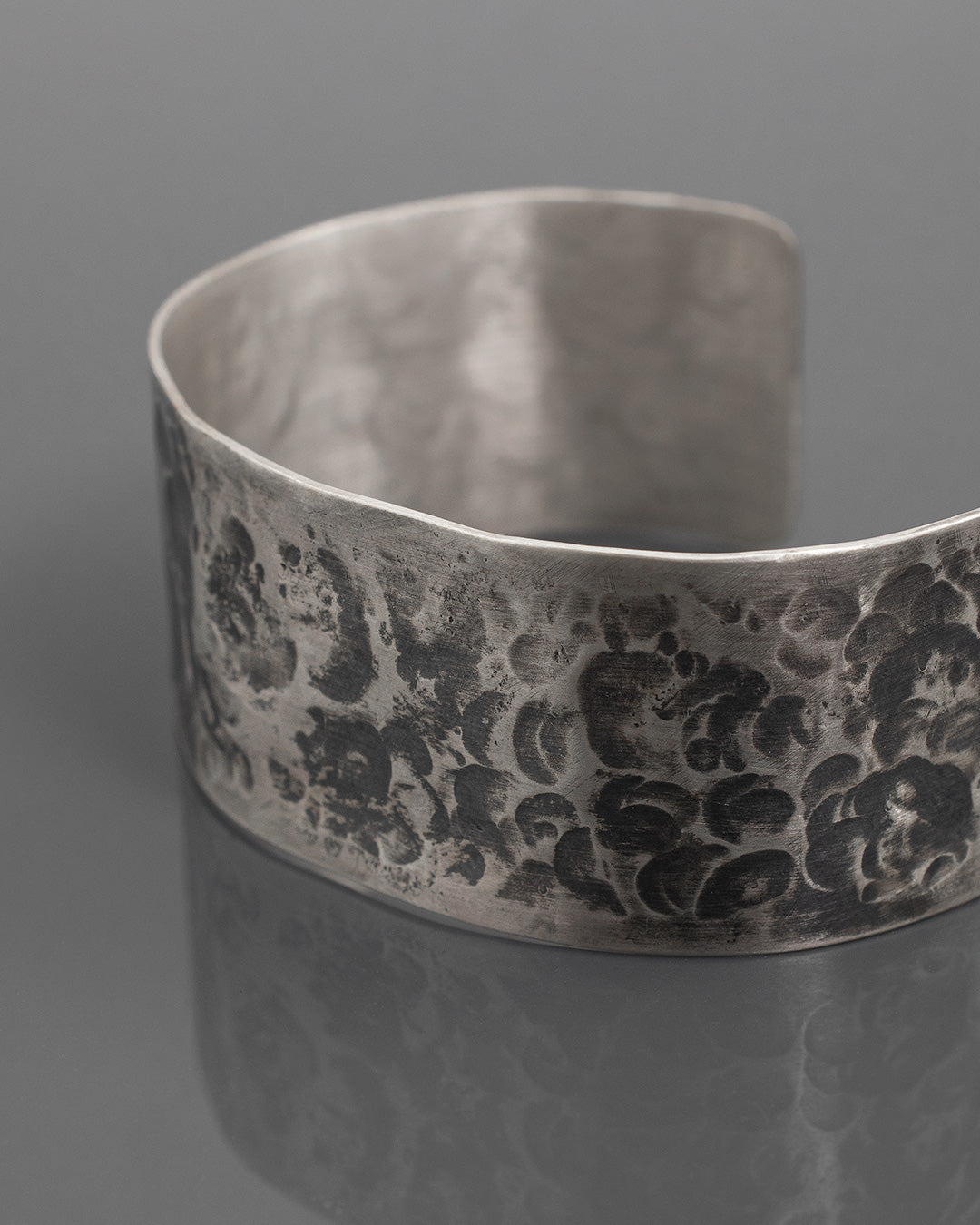HAMME-CUFF-BRACELET