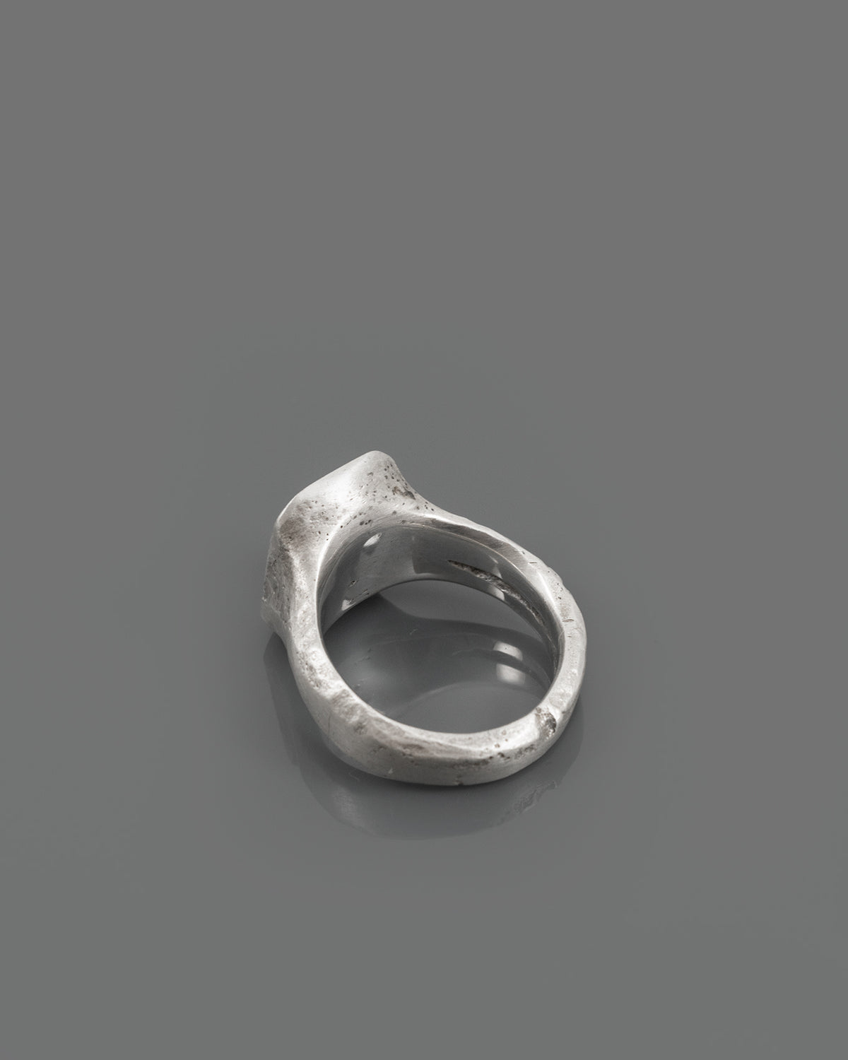 FRIGIT-DIAMOND-SIGNET-RING
