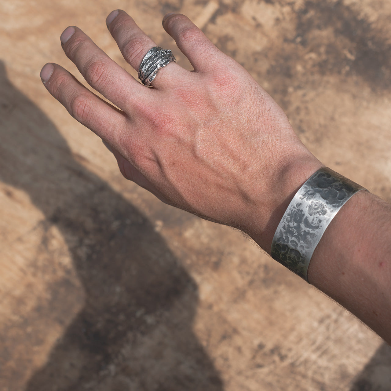 HAMME-CUFF-BRACELET