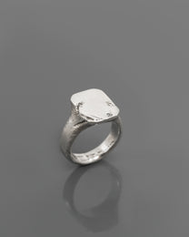 FRIGIT-DIAMOND-SIGNET-RING