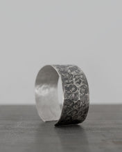 Load image into Gallery viewer, HAMME-CUFF-BRACELET