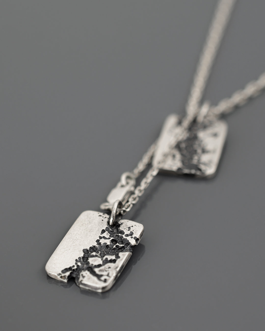 ERR-TAGS-NECKLACE