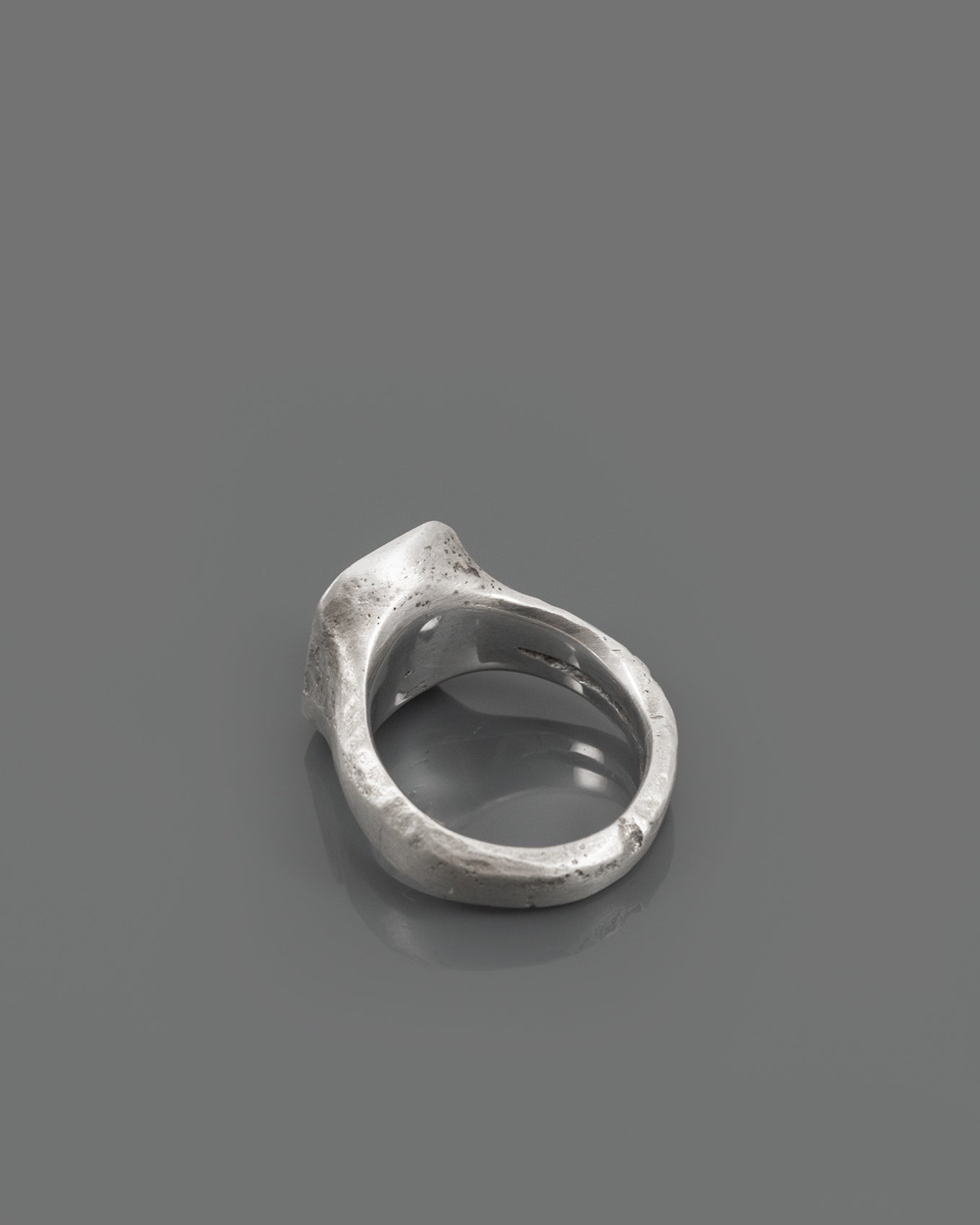 FRIGIT-DIAMOND-SIGNET-RING