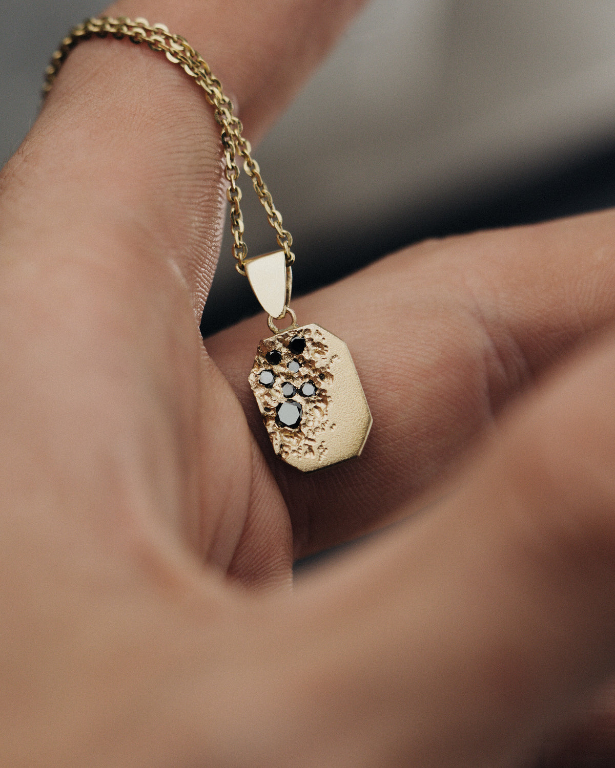GOLD-KTAGO-PENDANT