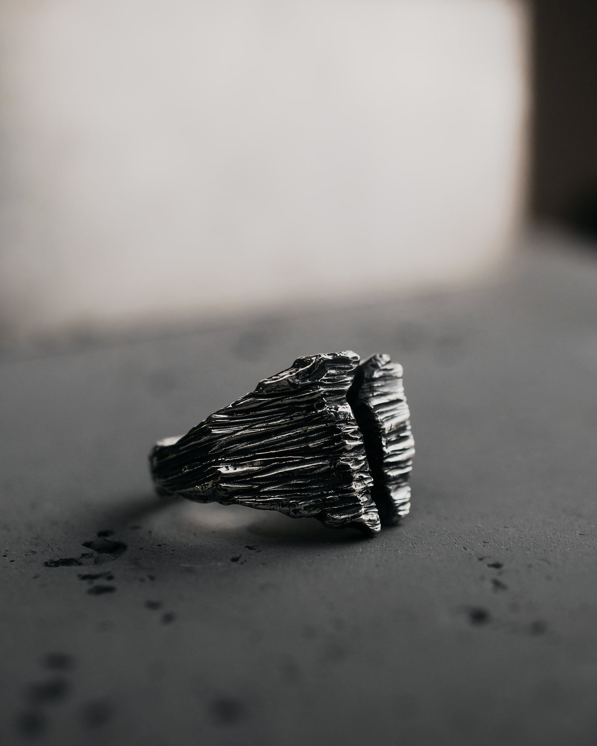 PRIMIT-SIGNET-RING