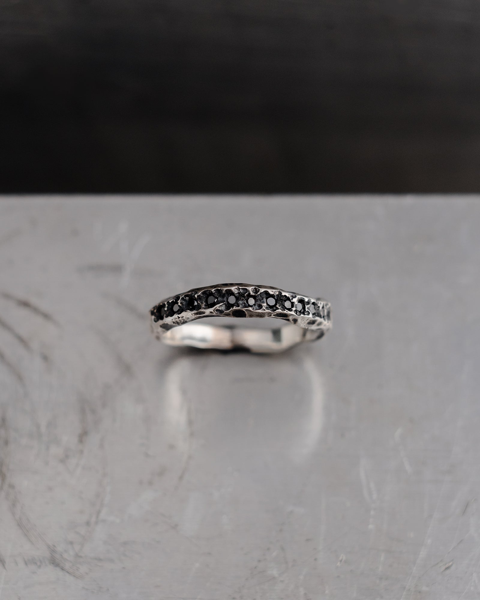 RAVERM-RING