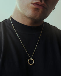 TWISTED-PENDANT-GOLD