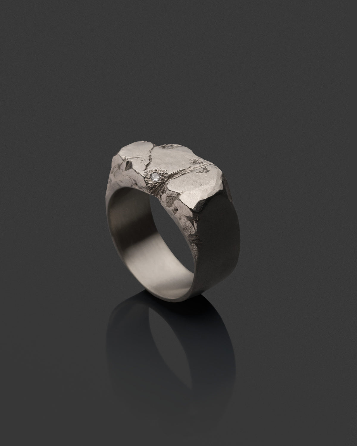 WHITE-GOLD-CRAKK